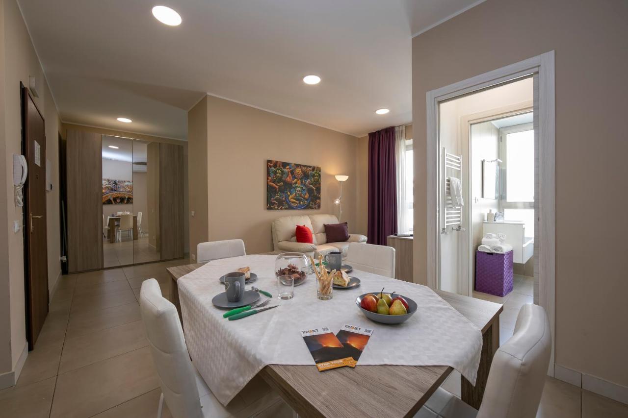 Palazzo Dei Delfini Apartments - Happy Rentals Catania Luaran gambar