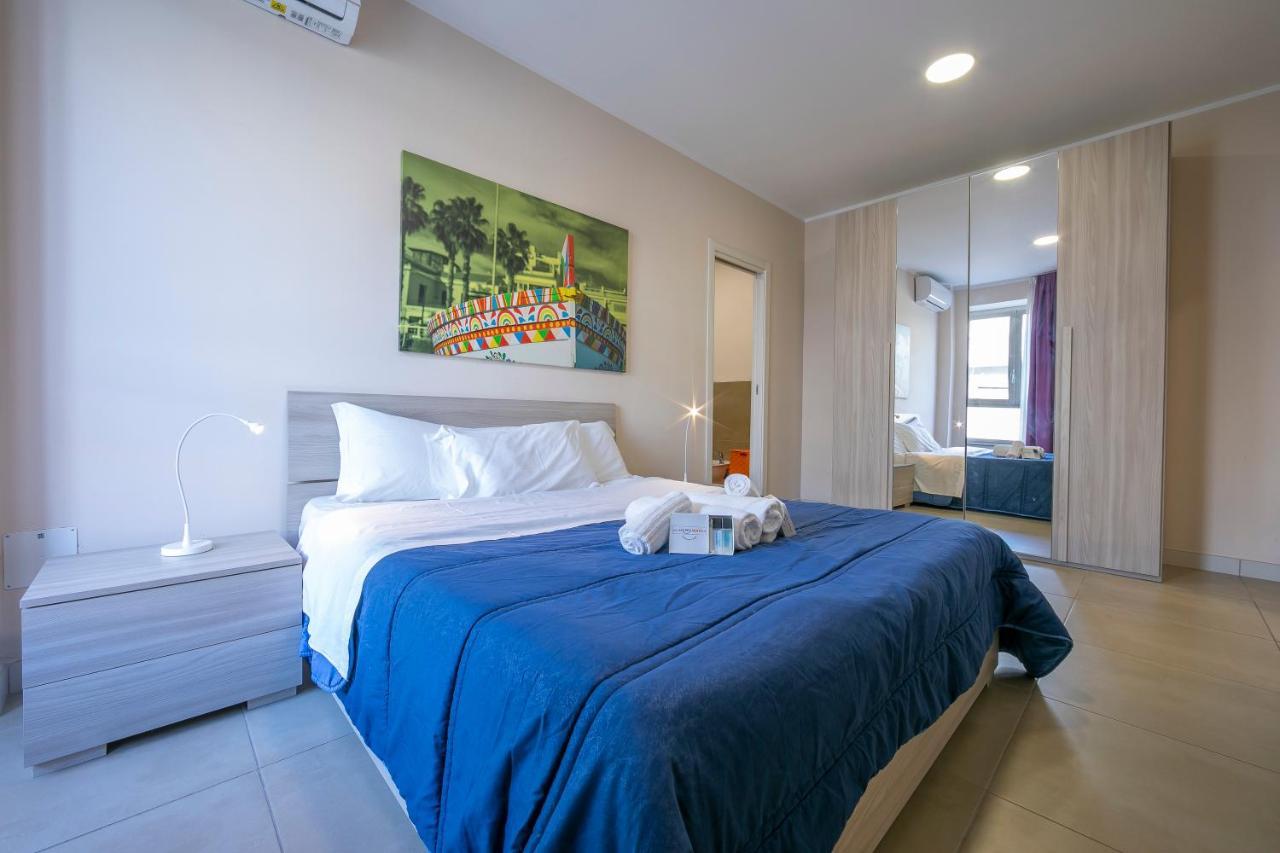 Palazzo Dei Delfini Apartments - Happy Rentals Catania Luaran gambar